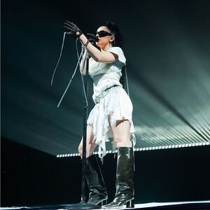 miista finola boots in grey **brand new in box!!**